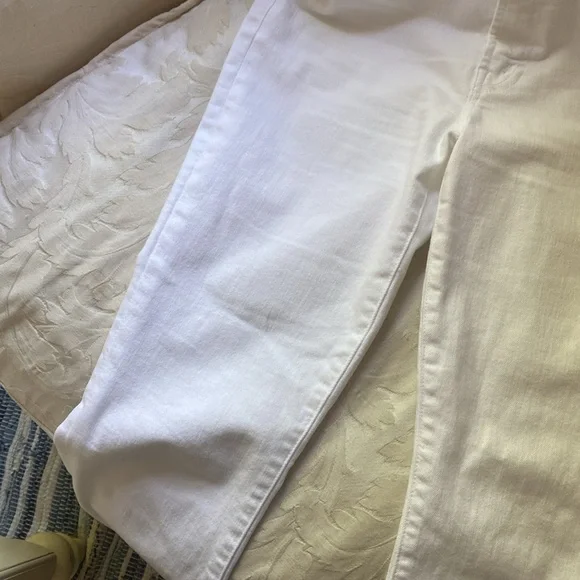 MOTHER The Hustler Ankle Fray White Jeans - Picture 9 of 11